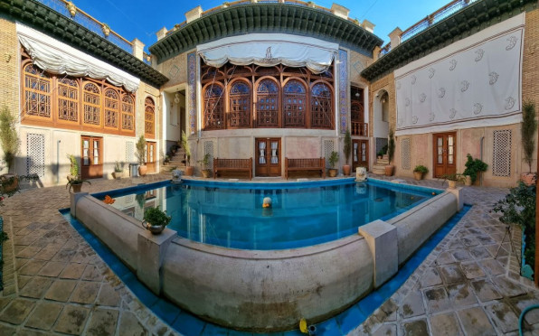 شمس الملوک