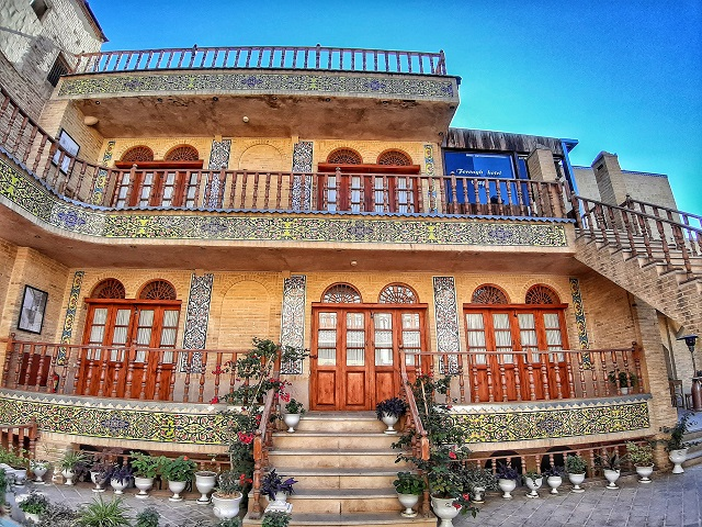 فروغ مهر