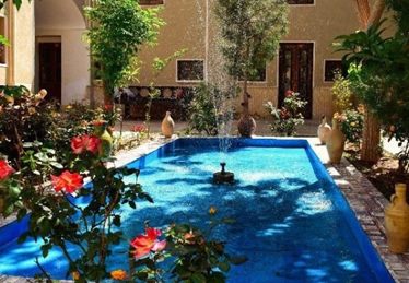 سنتی کوروش