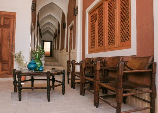 بابا افضل