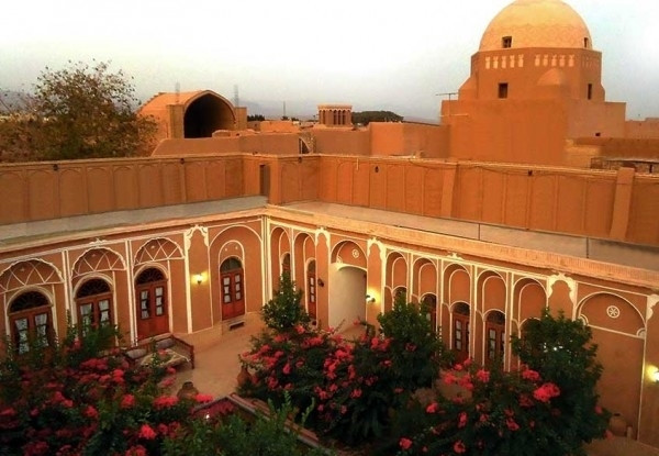 سنتی کهن کاشانه