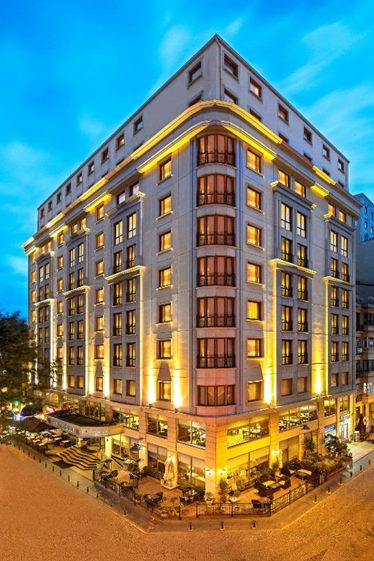 آرتز تکسیم (Arts Taksim)