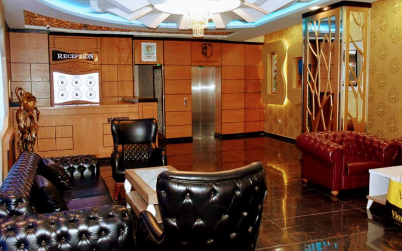 رئال سوئیت (Real Suite)