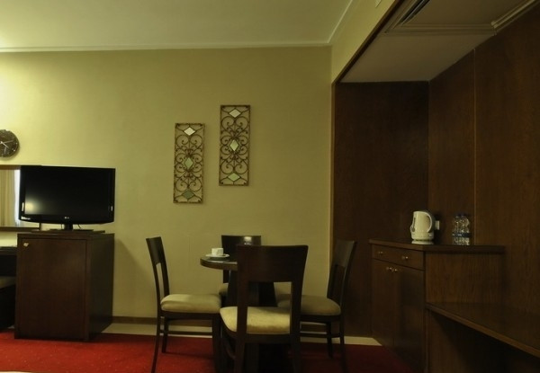 هتل ۴ ستاره فردوس