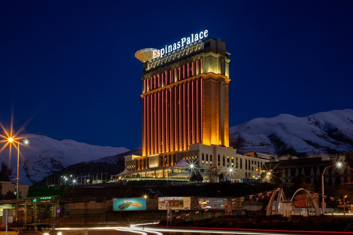 اسپیناس پالاس